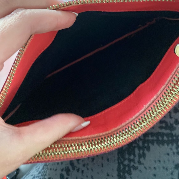 Celine Hot Pink medium trio crossbody - Picture 5 of 11